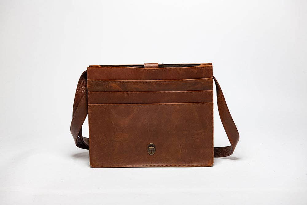 Adam Messenger Bag 2.0: Saddle Brown / Medium