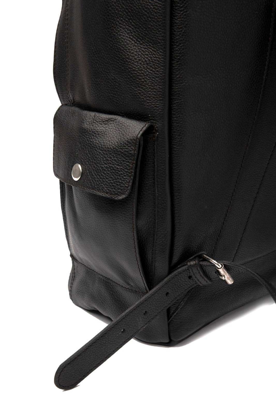 Nomad Leather Backpack: Black