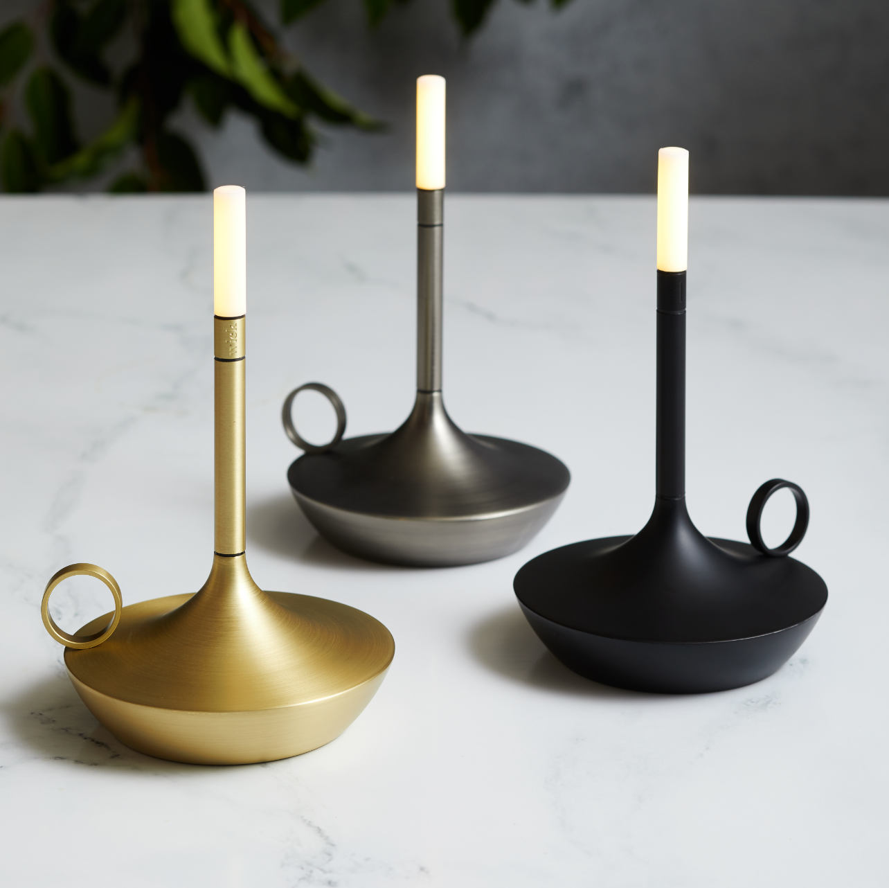 GRAYPANTS Wick S Portable Recharge Candle Lamp w/ Gift Pack: Black