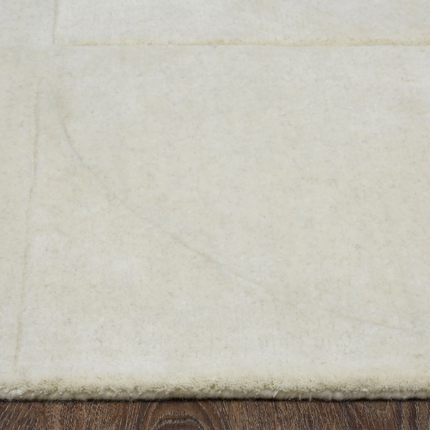 showing the plain pattern of the napoli rug